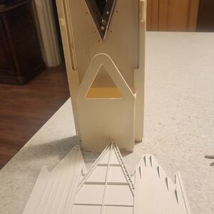 Cream Kitchen Mandoline Slicer